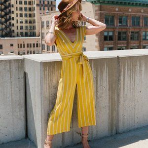 NWT All The Right Moves Sunset Jumper - BB Dakota